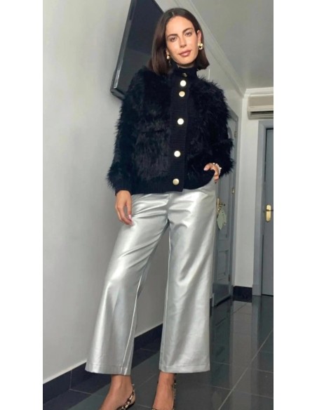 Pantalón efecto cuero cropped