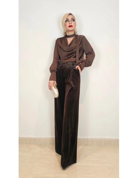 Traje de chaqueta en terciopelo elegantísimo al mejor precio con alta calidad.