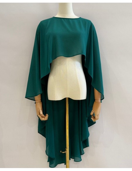 Capa de gasa larga. El complemento que realza todo tipo de vestidos, para añadir el toque mágico perfecto a la novia/invitada.
