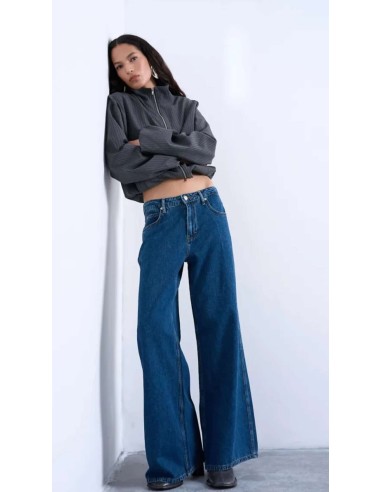 Jeans de tiro alto palazzo en tejido azul oscuro y cinco bolsillos. Tejido elástico.