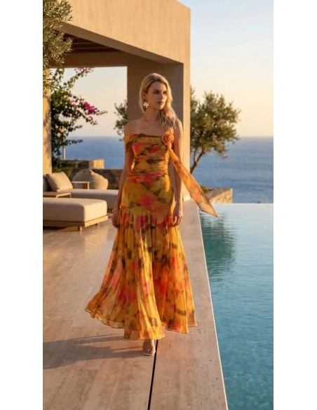 Vestido largo asimétrico y con una flor removible, ideal para bodas, eventos, cocktails y todo tipo de celebraciones.