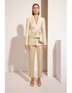 Conjunto CARLA RUIZ dos piezas compuesto por chaqueta corte smoking