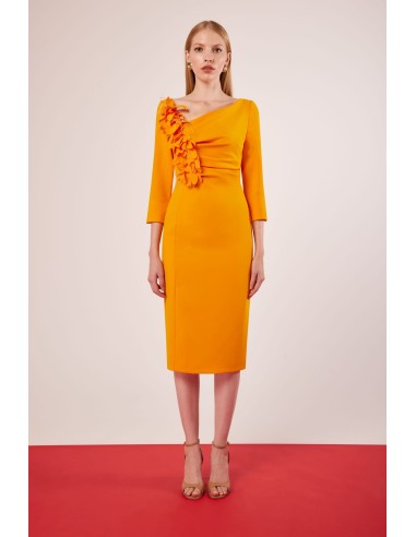 Vestido  midi pliegues flores Carla Ruiz confeccionado en crepe.