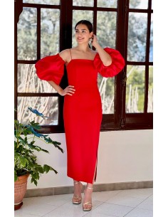 Vestido estampado ajustado de escote bardot y manga corta abullonada. Cierre mediante cremallera inviisible trasera.