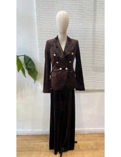 Traje de chaqueta en terciopelo elegantísimo al mejor precio con alta calidad. 2