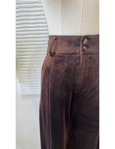 Traje de chaqueta en terciopelo elegantísimo al mejor precio con alta calidad.