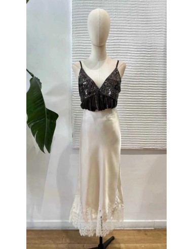 Top de tiranta regulable en gasa con pedrería. Nueva Colección casual otoño invierno al mejor precio.